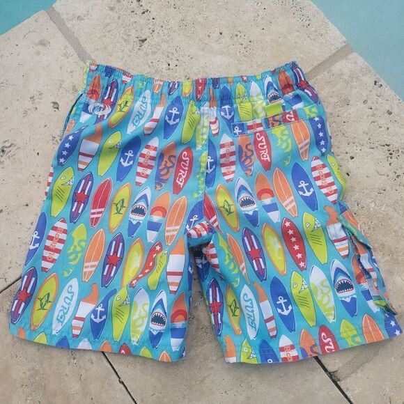 Boys swim trunks Size 6/7 - Picture 2 of 2